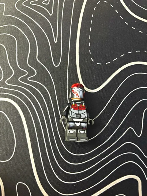 LEGO Star Wars Mandalorian Super Commando Minifigure (woman)