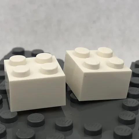 LEGO 3003 White Brick 2 x 2 (x2)
