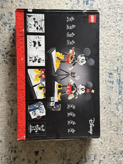 LEGO Disney 43179 Mickey & Minnie Buildable Characters 1739 pcs, Boxed