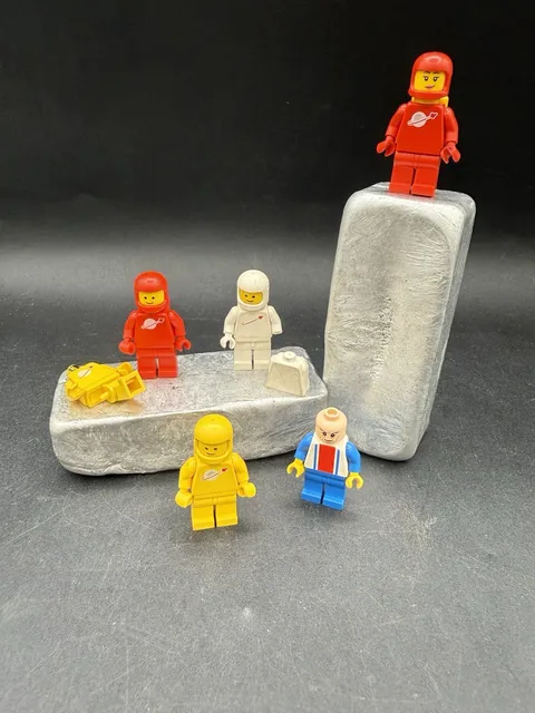 LEGO Classic Space Spaceman Minifigures Vintage 70s 80s Armless Torso + Rando