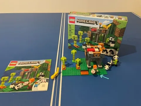 LEGO Minecraft: The Panda Nursery (21158) 100% complete with Box