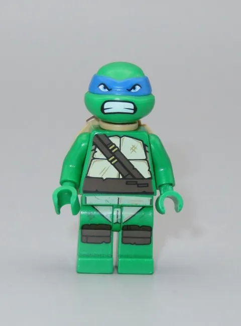 LEGO TMNT Leonardo with shell Teenage Mutant Ninja Turtles 79104