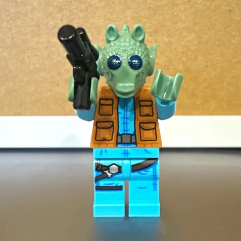 LEGO Star Wars Greedo Character Minifigure Figure smart  with Blaster Accessory