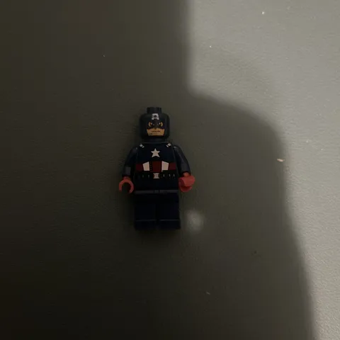 Lego Captain America - Dark Blue Suit with Dark Blue Belt, Dark Red Hands, Mask
