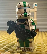 LEGO Star Wars Republic Commando Fixer Clone Army Customs Minifigure w/ Blaster