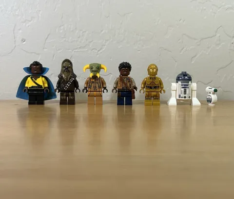 Lego Star Wars Complete set of Minifigures From 75257 Millennium Falcon
