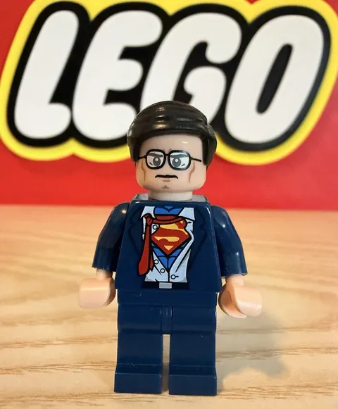 Lego Clark Kent / Superman Minifigure 