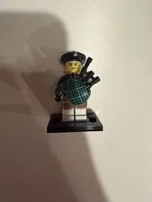 Lego Minifigure Series 7 Bagpiper Complete (8831)