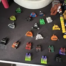 LEGO Minifigures Mixed Lot w/ Accessories & Parts, Heads, Torsos, Legs