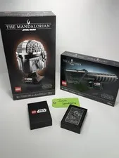 LEGO Star Wars Bundle 75328 Mandalorian Helmet 75491 Darksaber + Grogu Foil Card