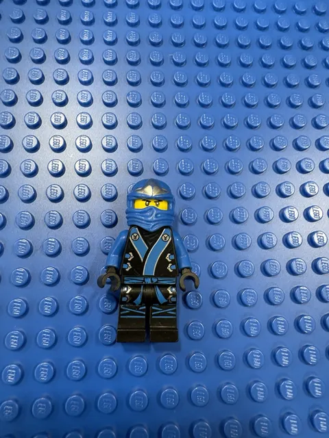 LEGO Ninjago Jay The Final Battle Blue Black Robe Ninja Minifigure 70501 NJO0079
