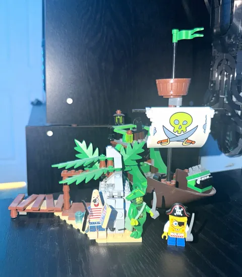 Lego Spongebob Flying Dutchman 99% Complete