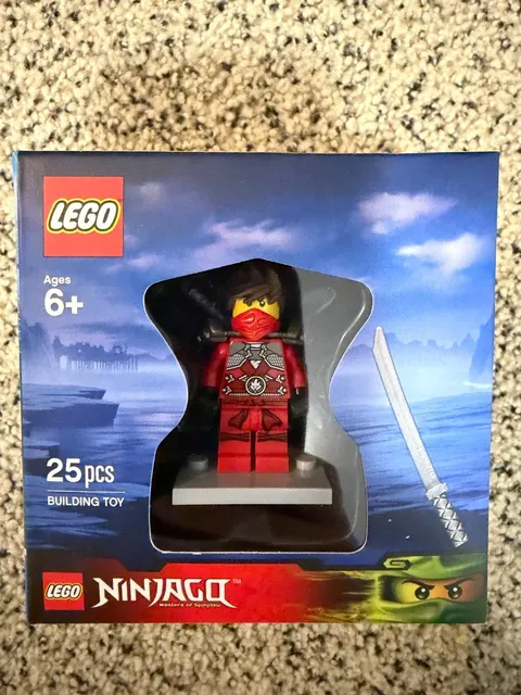 LEGO NINJAGO 2014 TARGET CUBE KAI STONE ARMOUR, SEALED AUTHENTIC NEVER OPENED