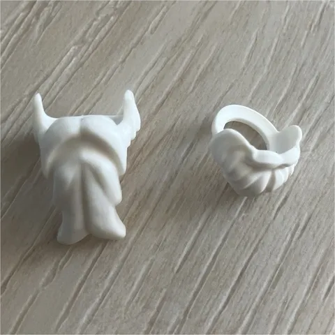 LEGO 2 White Beards Minifigure Accessories