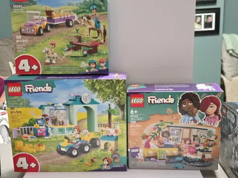 LEGO FRIENDS 42632 41740 42634 Farm Animal Vet Clinic Aliyas Room Horse Trailer