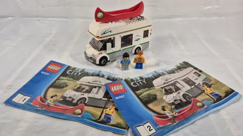 Lego City #60057 Camper Van 2014 - 100% Complete with Instructions
