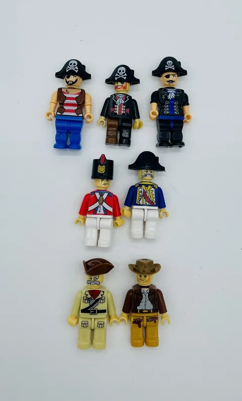 LEGO Minifigures Mixed Lot of 7 Red Coat Solder, Indiana Jones, Pirates EUC