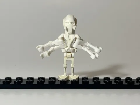 Lego Star Wars General Grievous Minifg sw0134a from set 7656 DAMAGED SEE PHOTOS