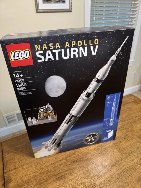 Sealed LEGO Ideas: NASA Apollo Saturn V 92176 New-Other. See Details