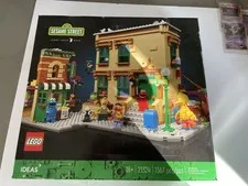 LEGO Set 21324 - 123 Sesame Street - Retired | New | Free Ship | Damaged Box
