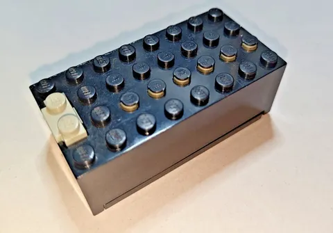 Vintage LEGO 9V Battery Box Power Pack