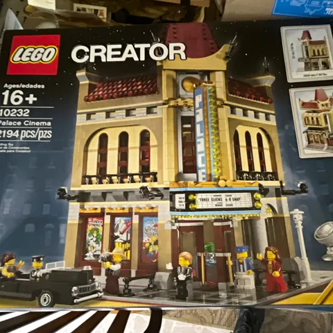 LEGO Creator 10232 Palace Cinema Complete Set 2194 Pieces Building Theme Box
