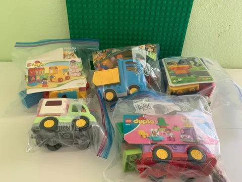 LEGO Duplo 10816 10812 10603 10605 10586 Lot of 5 sets +  Baseboard green Bundle