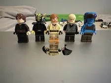 LEGO Star Wars Minifigure Lot(49) and 11 Droids, weapons and lightsabers