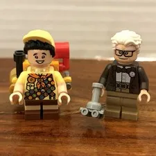 Lego Disney Up Minifigures Carl Fredricksen & Russell - 2 Mini Figures