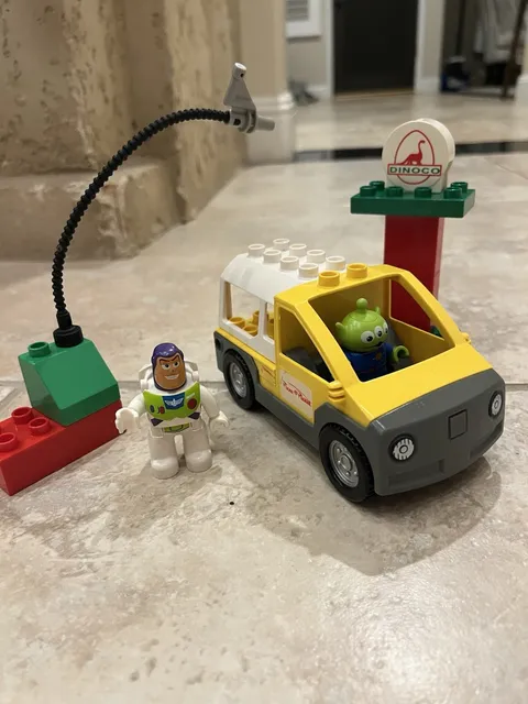 LEGO DUPLO 5658 Toy Story Pizza Planet Truck – No Box / No Instructions
