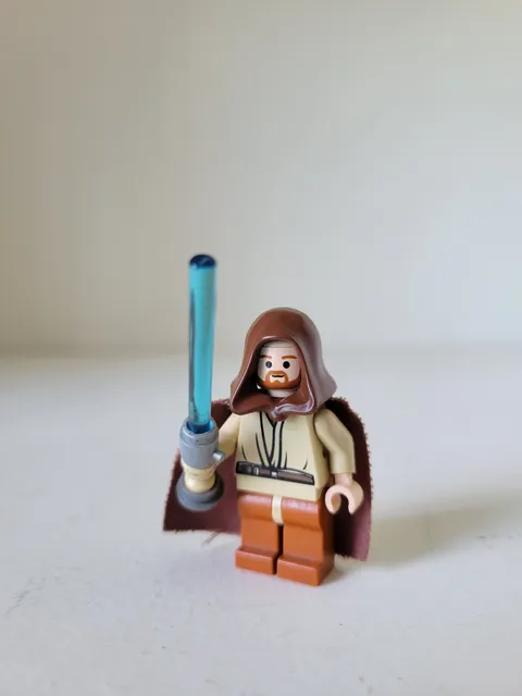 LEGO Minifigure: Obi-Wan- Light-up Lightsaber (sw0137) (7257) Works!