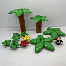 Lego Duplo Lot - Trees &Flower bricks Bird Toucan  - 17 pieces total