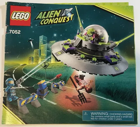 LEGO® Alien Conquest UFO Abduction 2011 Instruction Manual Set 7052