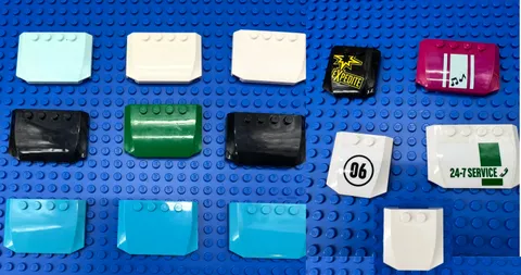 LEGO Lot of 14 Mostly Wedge 4 x 6 x 2/3 Triple Curved Pieces (52031) Car Hoods