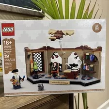 New LEGO Tribute to Leonardo da Vinci 40902