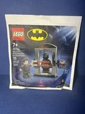 LEGO DC Batman Bruce Wayne and the Batsuit (30726) Minifigures  Batcave 2026