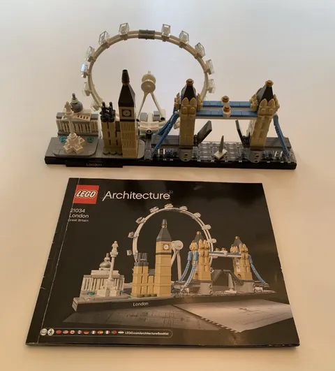 LEGO 21034 Architecture London Skyline Complete w/ Instructions, No Box