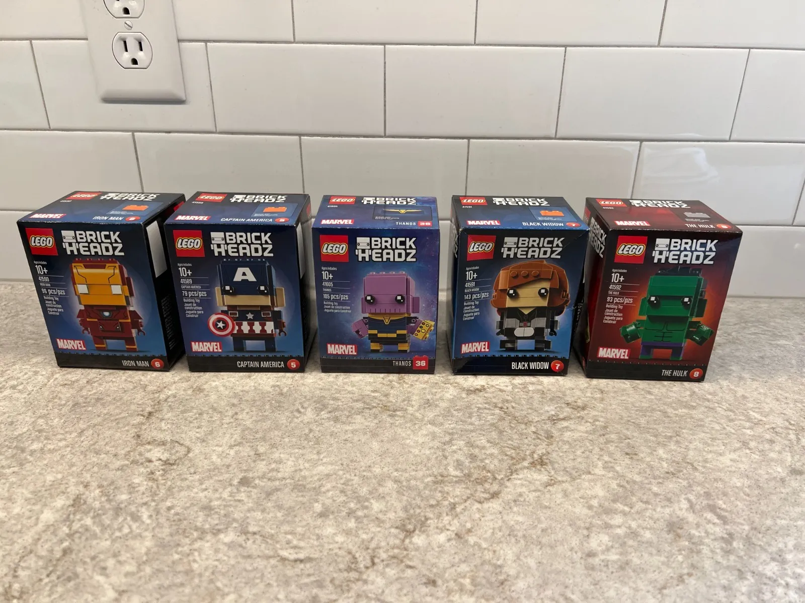 LEGO Brick Headz Marvel Captain America, Black Widow, The Hulk, Iron Man, Thanos