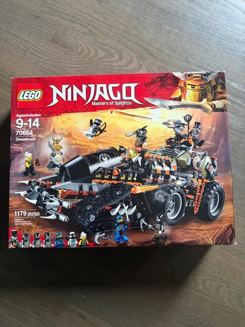 LEGO NINJAGO: Dieselnaut (70654)