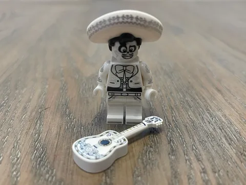 LEGO 71038 Disney 100 Minifigures Series - Ernesto de la Cruz