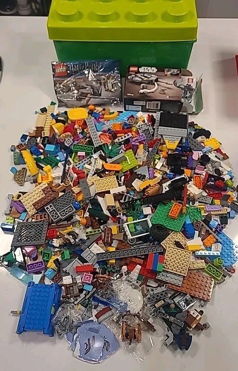 3.75 Lbs + LEGO Storage Brick 8 Stud Large GREEN Container Plastic Bin (B1-P)