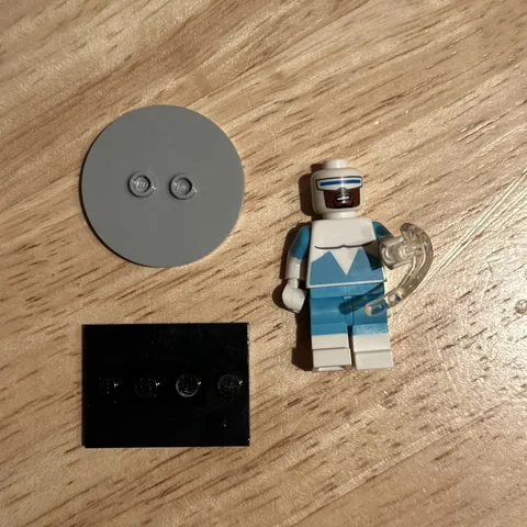 LEGO FROZONE MINIFIGURE DISNEY SERIES COLLECTIBLE INCREDIBLES FIGURE 71024 CMF