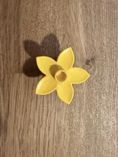LEGO Yellow Plant & Flower Piece, Flower Shaped Plastic Part (1 Piece) DUPLO
