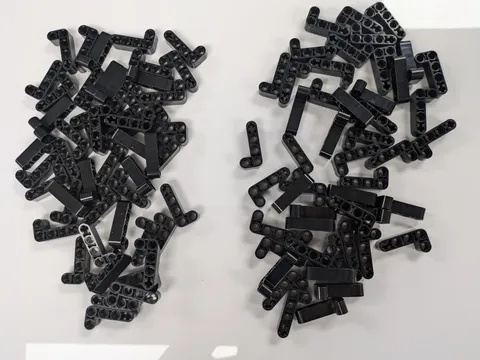 Lego 100 New Black Technic Liftarms Thick L-Shape 2 x 4 Pieces # 32140