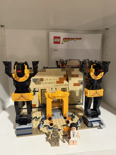 LEGO Indiana Jones: Escape from the Lost Tomb (77013) Complete (Missing Indiana)