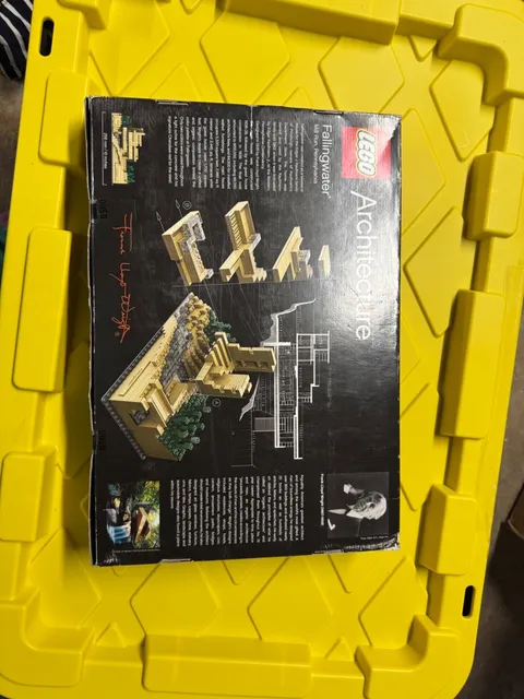 LEGO ARCHITECTURE: Fallingwater (21005)
