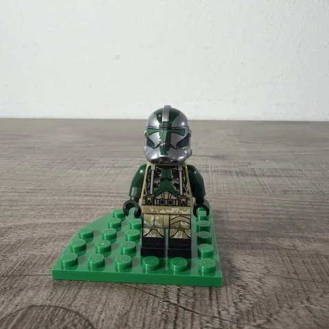 Lego Stars Wars Minifigure Clone Commander Gree sw1003 Set 75234