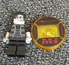 LEGO Ethan Hunt Minifigure w/ Toy Tag Disc, Mission Impossible Level Pack, 2pc