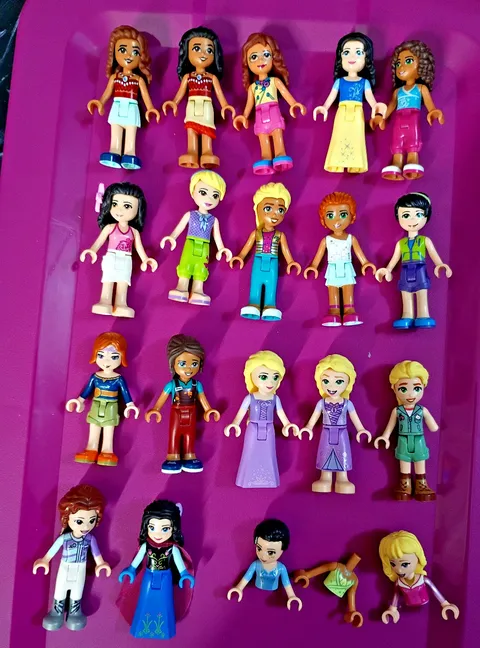 LEGO Friends Minifigures Mini Dolls Lot of 17