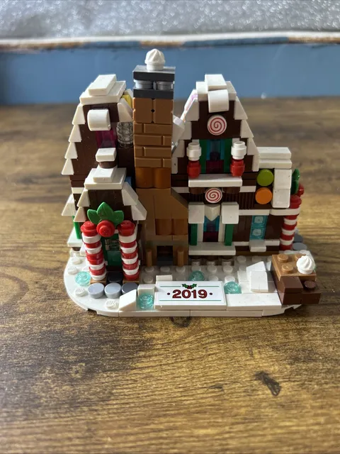 LEGO Creator Expert: Microscale Gingerbread House (40337) Limited Edition 2019